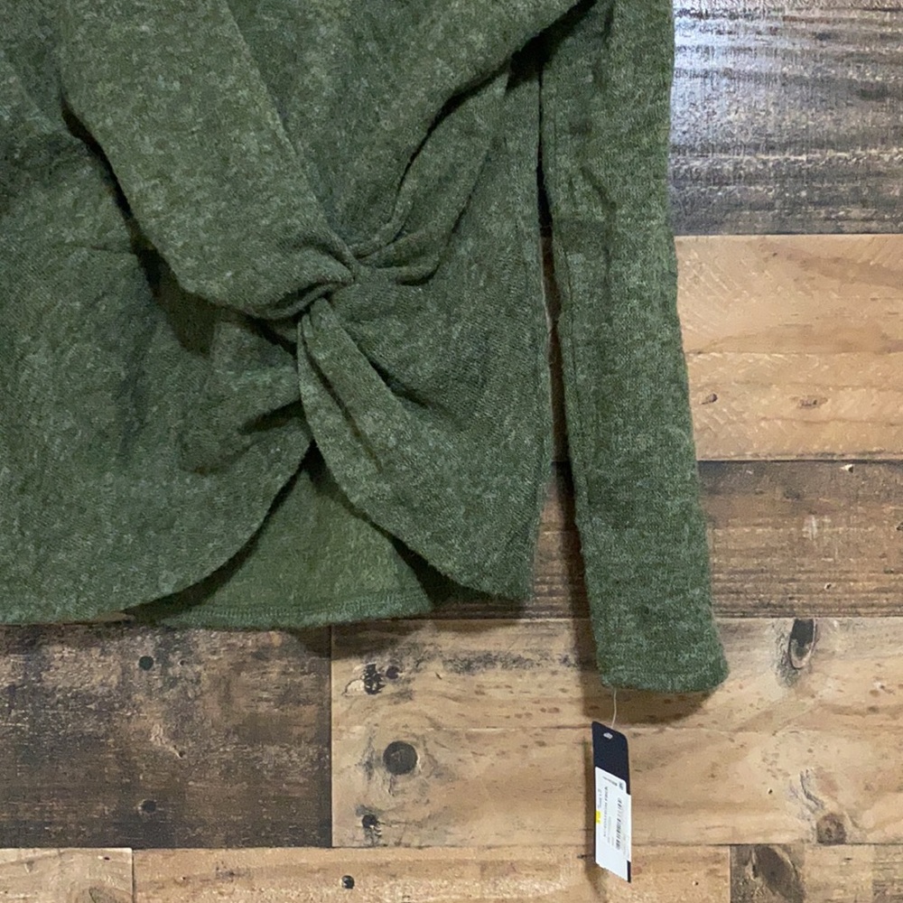 RACHEL ROY COLLECTION Twist Front Sweater - Picture 4 of 8